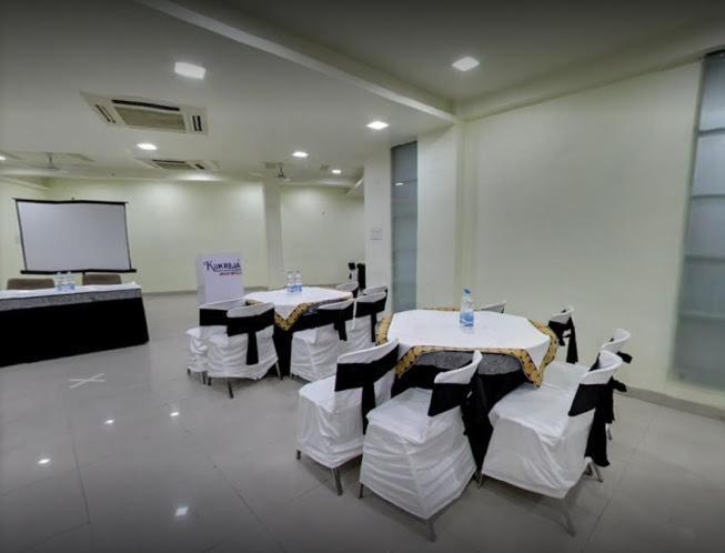 Hotel Mandakini Plaza Kanpur Dış mekan fotoğraf