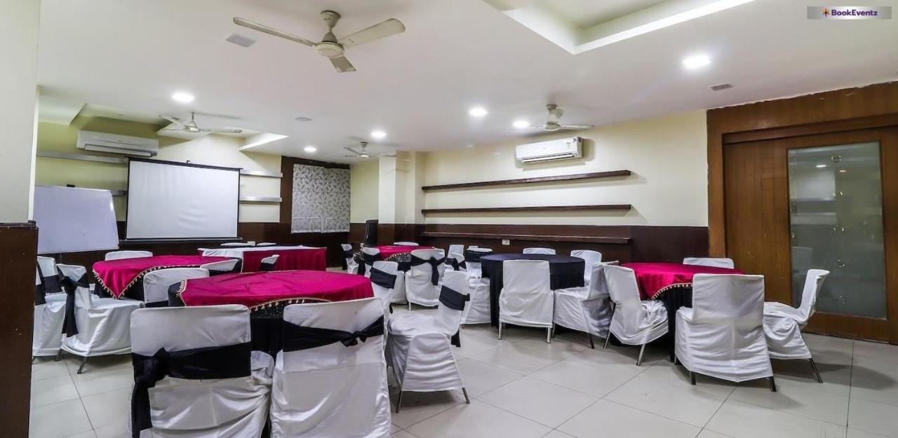 Hotel Mandakini Plaza Kanpur Dış mekan fotoğraf