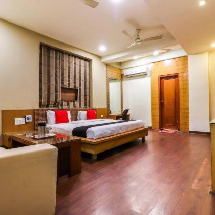 Hotel Mandakini Plaza Kanpur Dış mekan fotoğraf